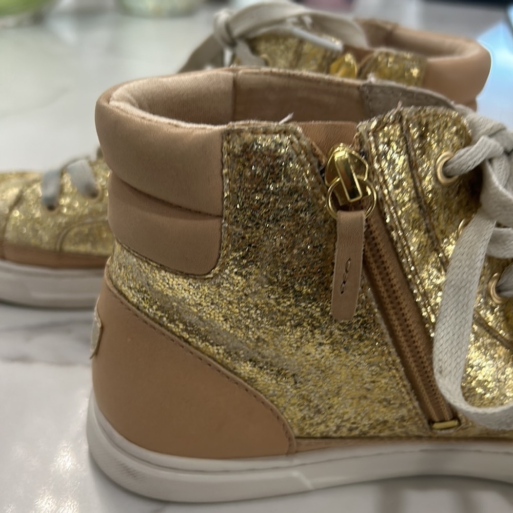 UGG Cradie Glitter Gold Sneakers. Size 9 - Picture 11 of 11